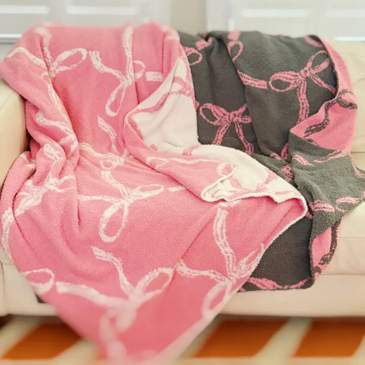 Ellison + Young Bow Scalloped Coziest Blanket-White/Pink