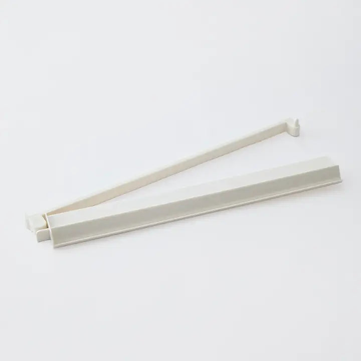 Oh My Mahjong White Acrylic Rack and Pusher Set
