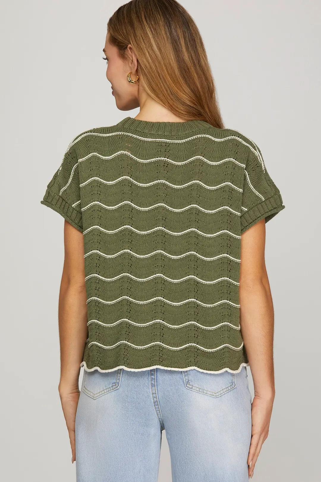 SHE + SKY DROP SHORT SLEEVE SCALLOP STRIPED PATTERN KNIT SWEATER TOP