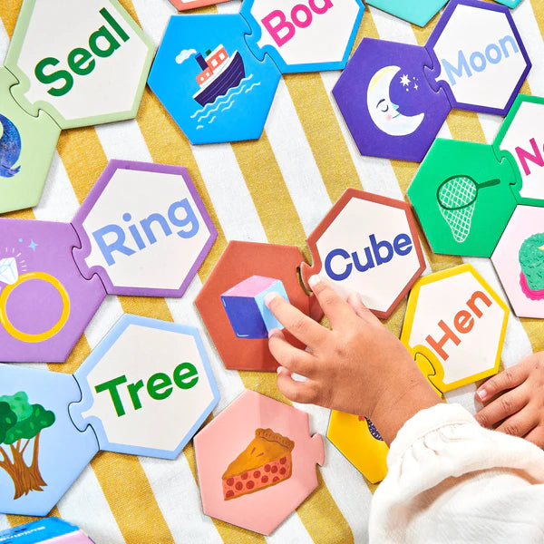 eeBoo Simple Words Hexagon Puzzle Pairs