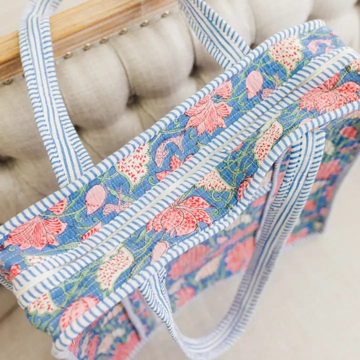 Heart of Grace Seascape | Large Quilted Zipper Tote Bag