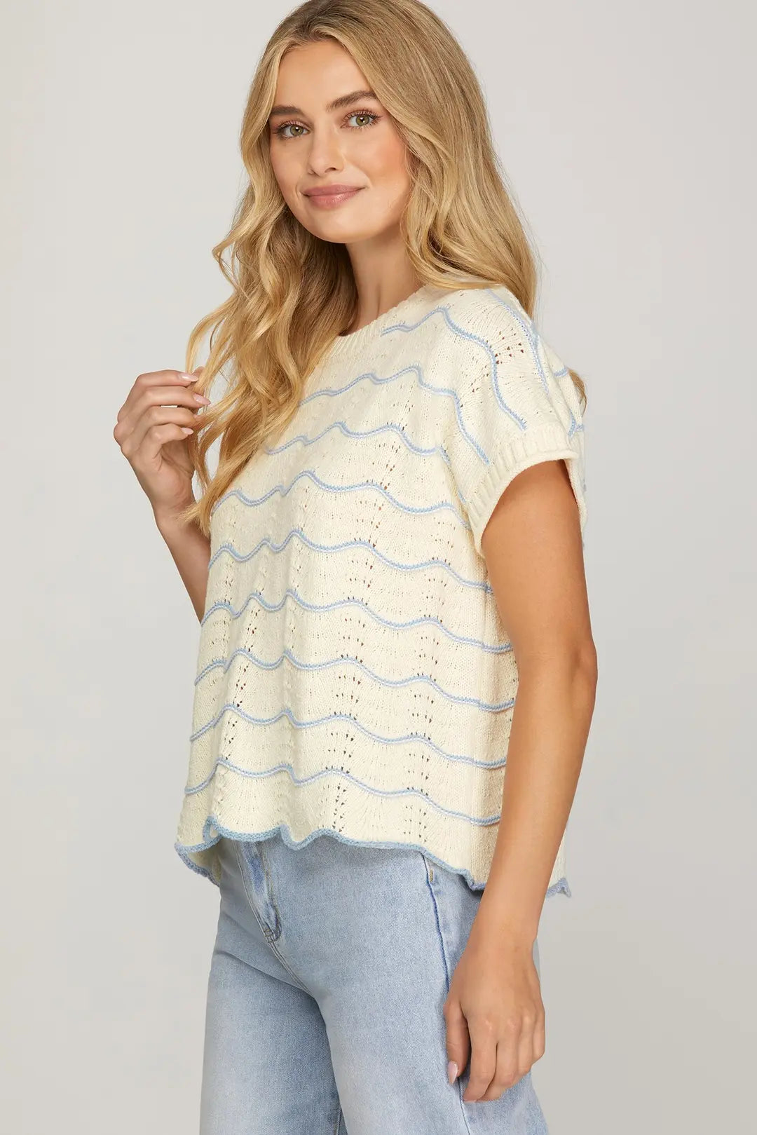 SHE + SKY DROP SHORT SLEEVE SCALLOP STRIPED PATTERN KNIT SWEATER TOP
