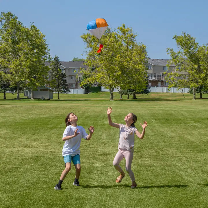 Djubi Parashoot - Outdoor Solo Launching Toy For Kids!