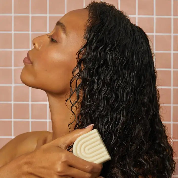 Kitsch Coconut Oil Conditioner Bar For Dry Damaged Hair