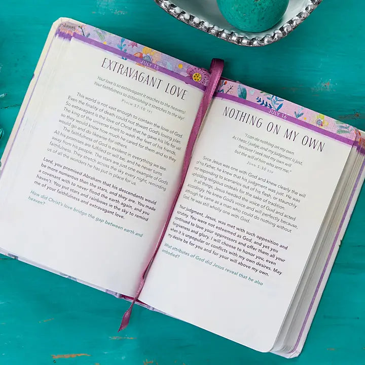 Amazing Grace (Yearlong Devotional)