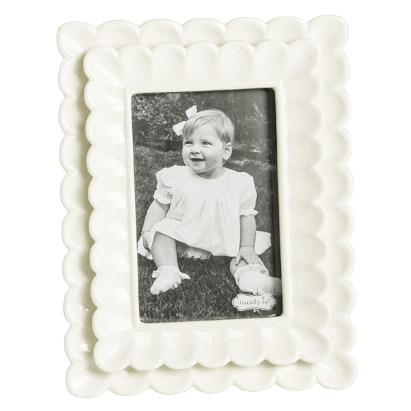 MUD PIE SMALL SCALLOPED FRAME