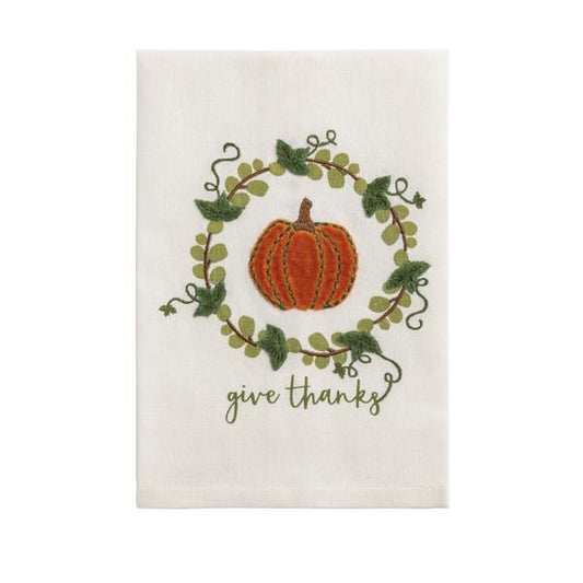 MUD PIE PUMPKIN WREATH VELVET TOWEL