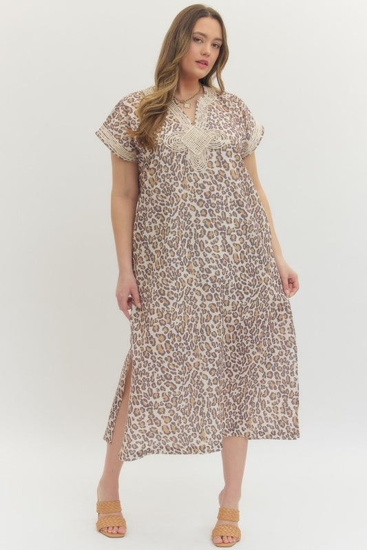 Entro Leopard Print Short Sleeve Miidi Dress