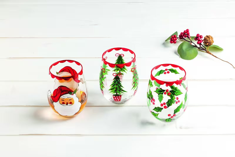 MUD PIE TREE PAINTED WINE GLASS
