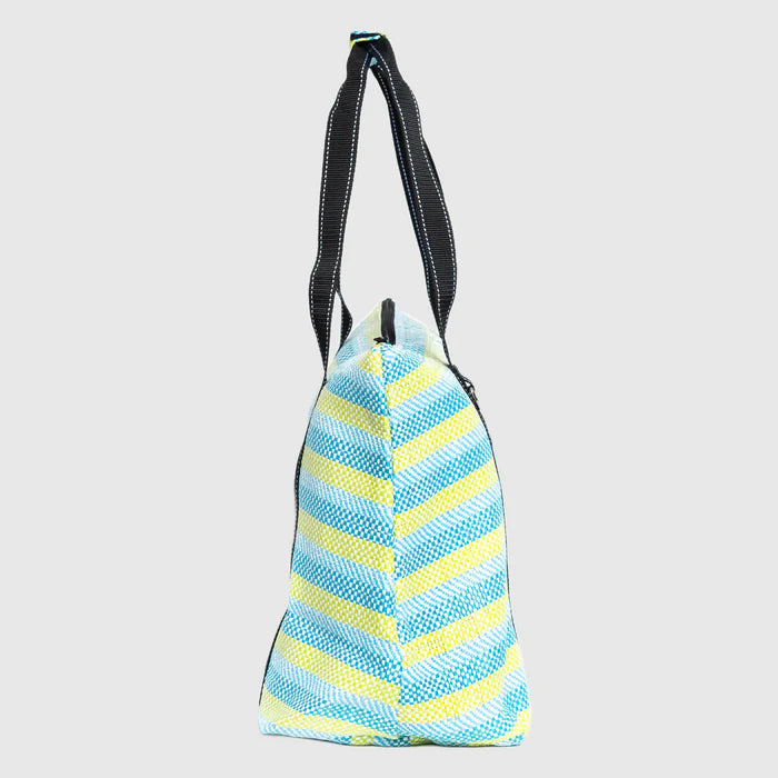 SCOUT ON HOLIDAY TRAVEL BAG-HAWAIIAN BREEZE