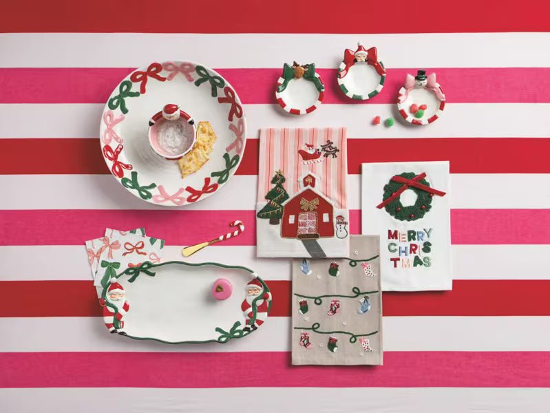 MUD PIE WREATH BEADED CHRISTMAS TOWEL