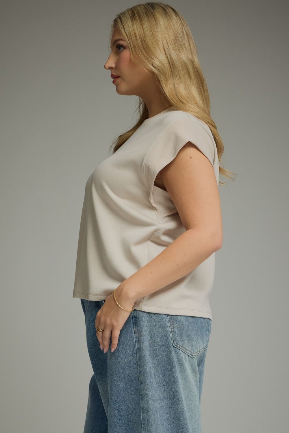 Entro Solid Round Neck Cap Sleeve Top
