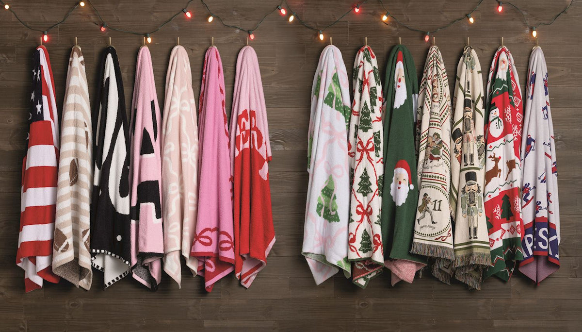 MUD PIE CHRISTMAS TREE CHENILLE BLANKET