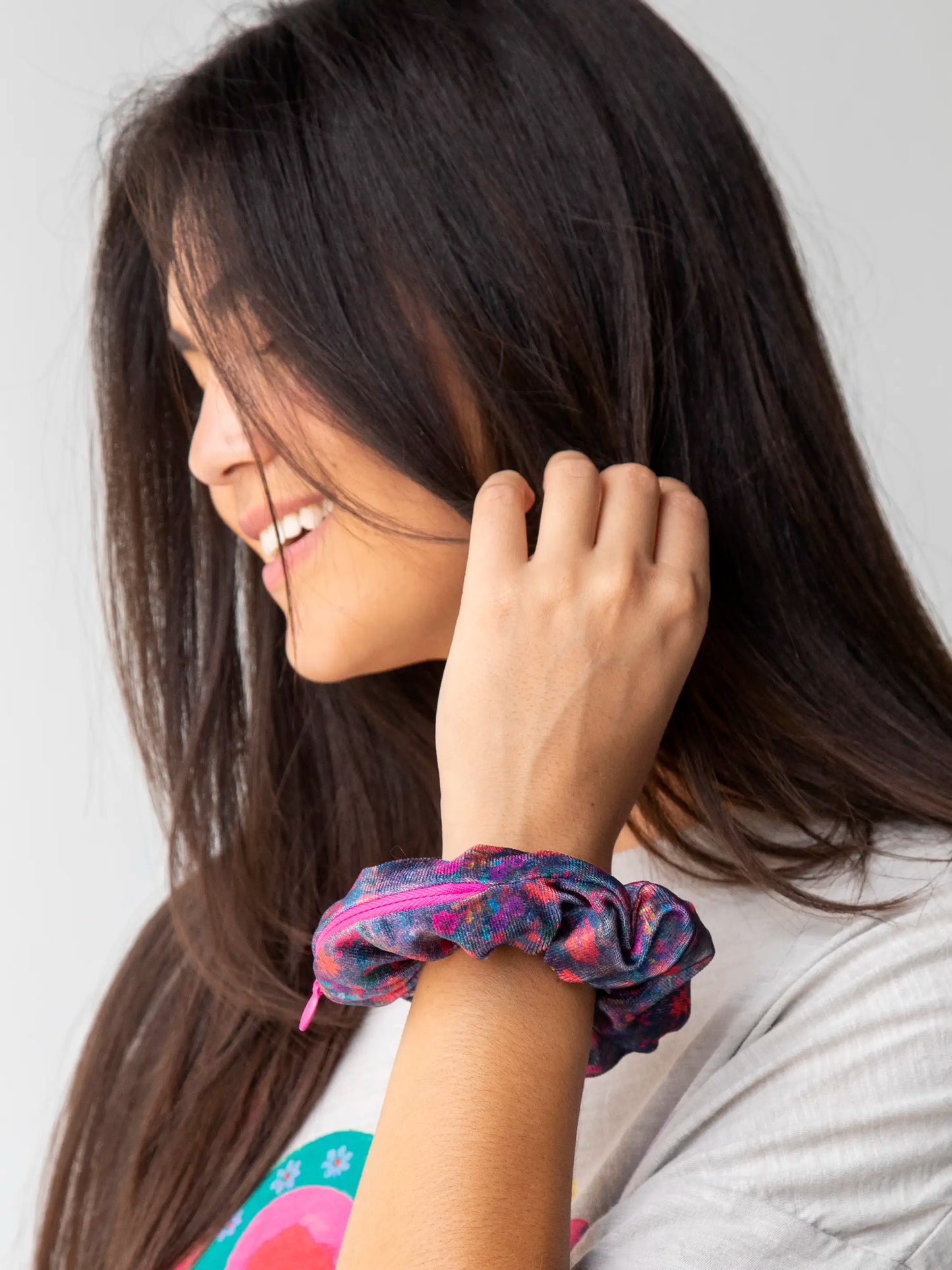 Natural Life Hideaway Scrunchie - Dark Floral Garden