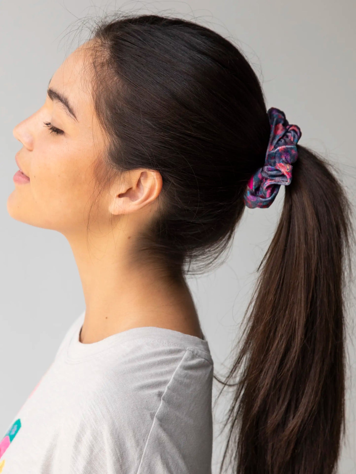 Natural Life Hideaway Scrunchie - Dark Floral Garden