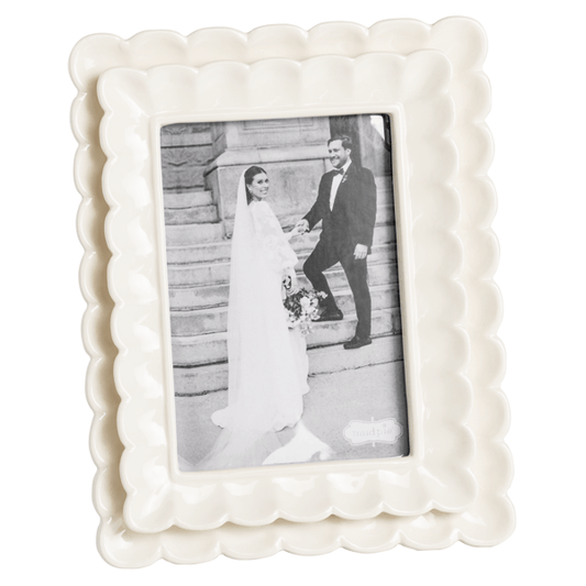 MUD PIE LARGE SCALLOPED FRAME