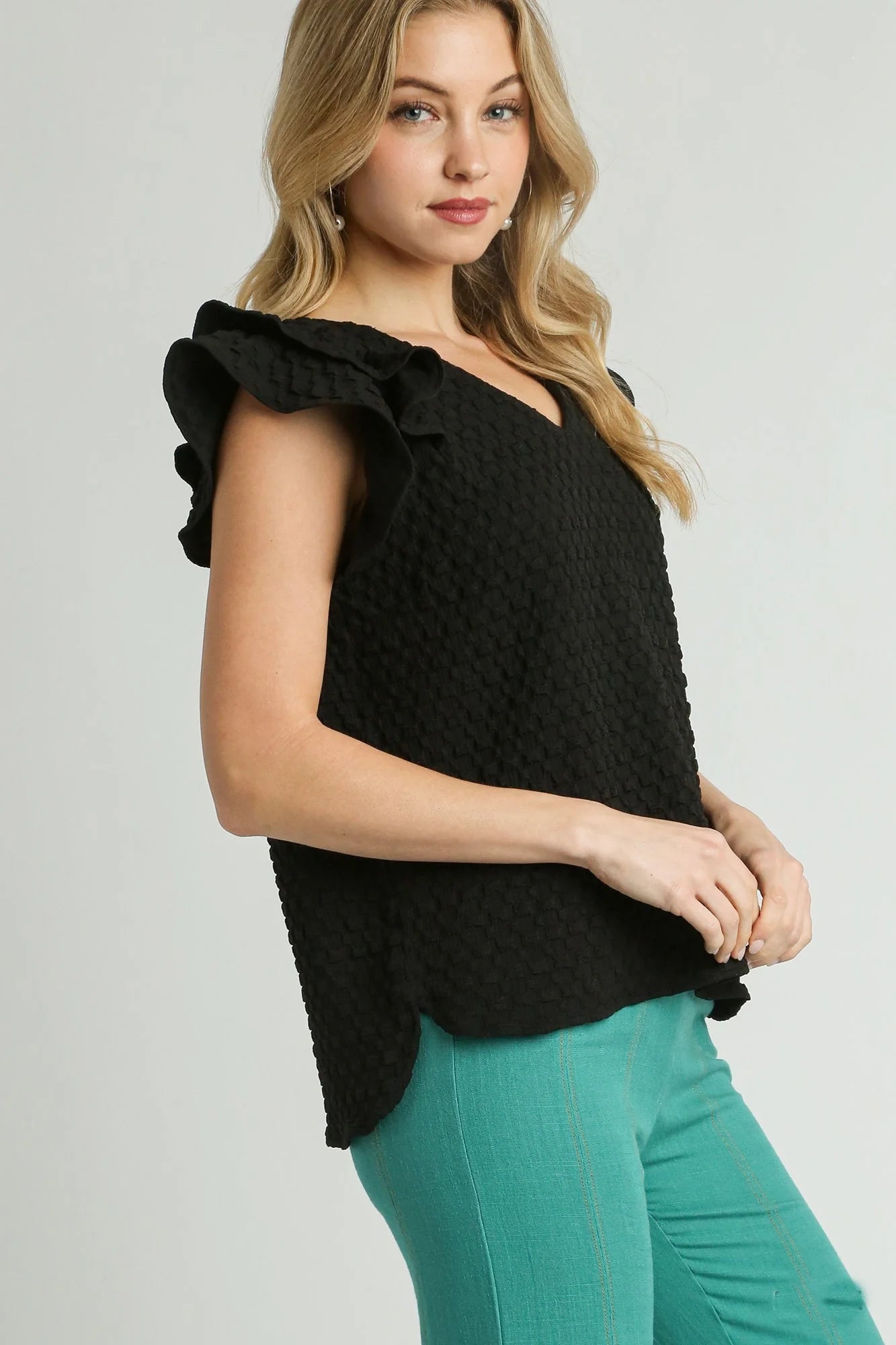 Umgee Black Textured Ruffle Sleeve Top