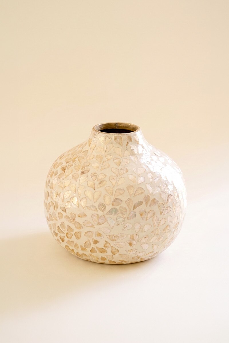 Kalalou Spun Bamboo Vase with Neutral Capiz Shell Detail / Short