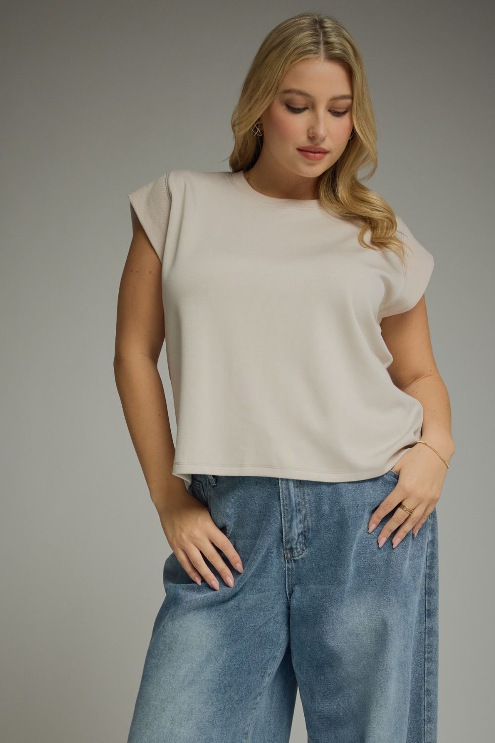 Entro Solid Round Neck Cap Sleeve Top