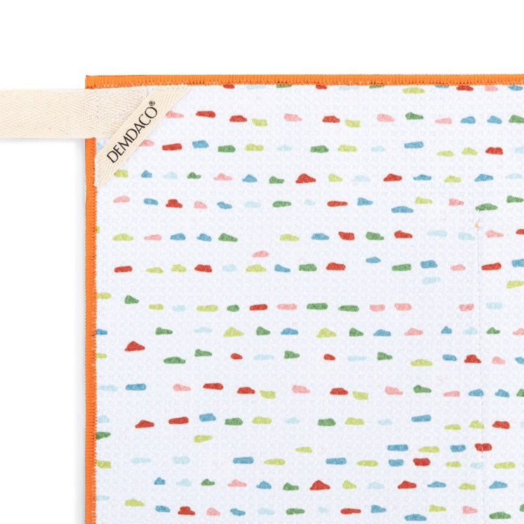 DEMDACO Micro Daisy Absorbent Half Apron - 27x20n
