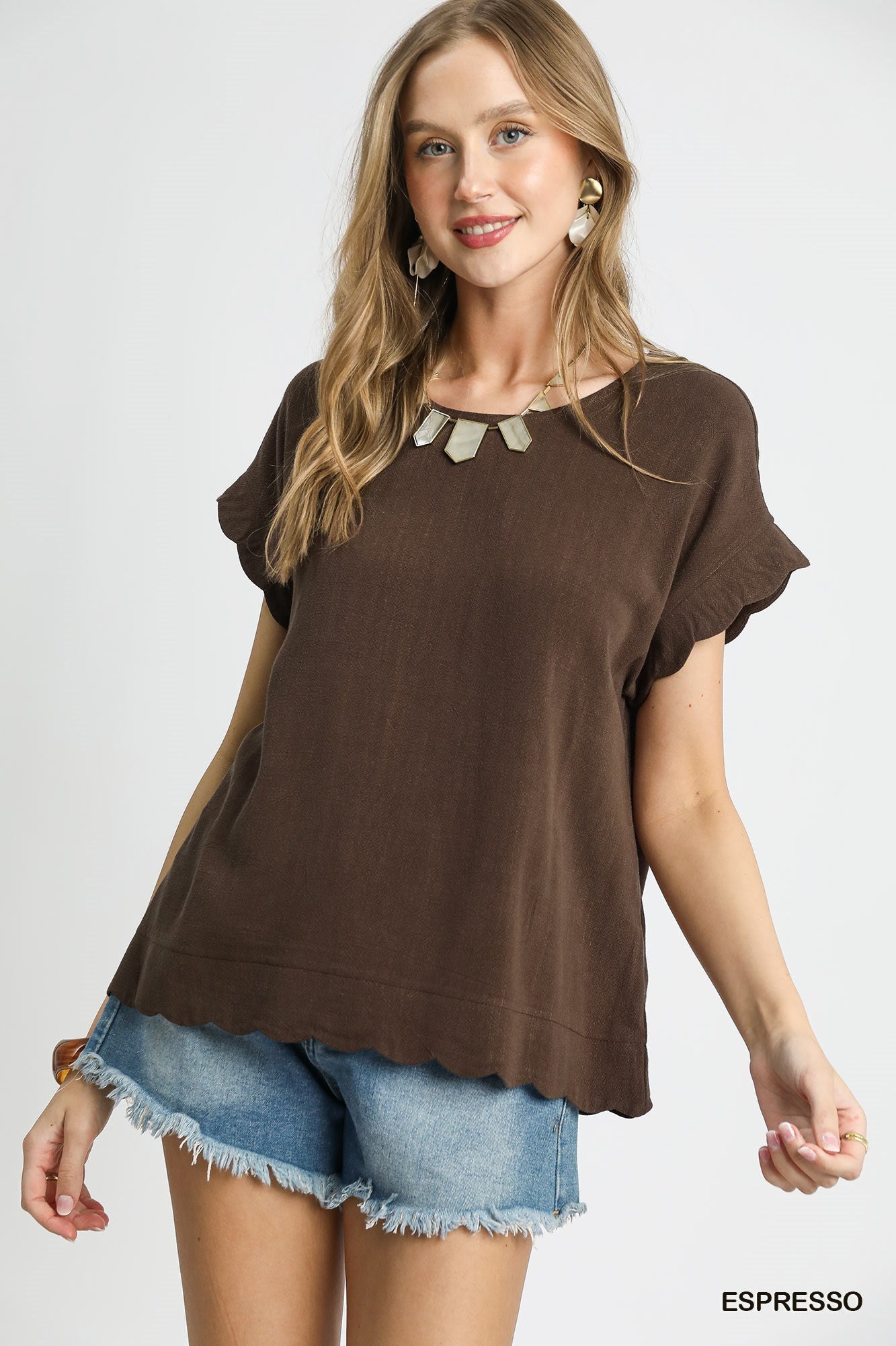 Umgee Scallop Hem Linen Blend Top