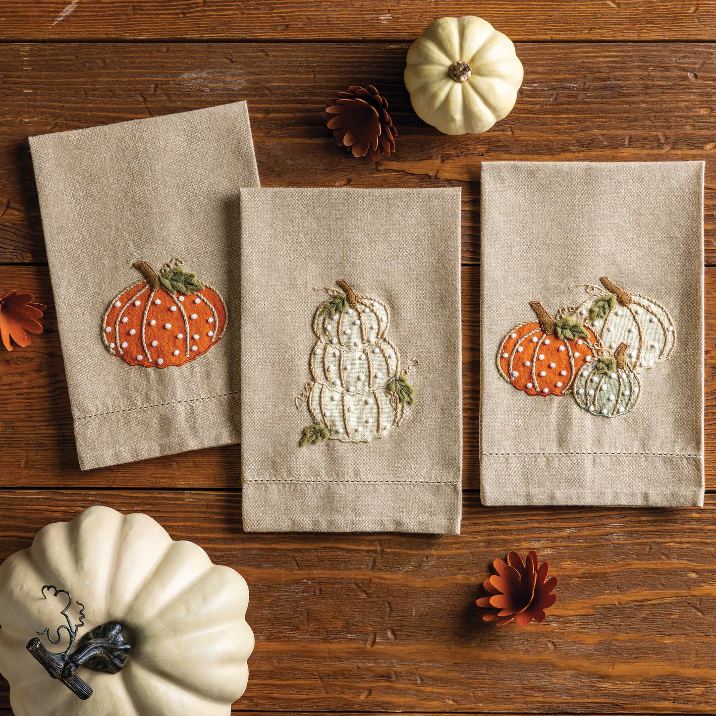 Mud Pie Triple Pumpkin French Knot Towel